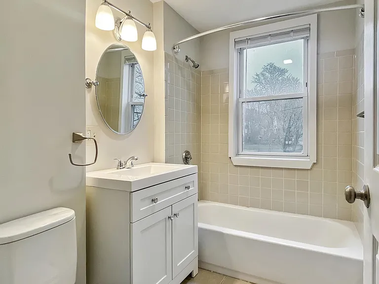 55 Hollander St #1 — Photo 7