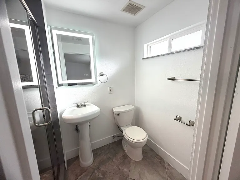 700 N 22nd St — Photo 14