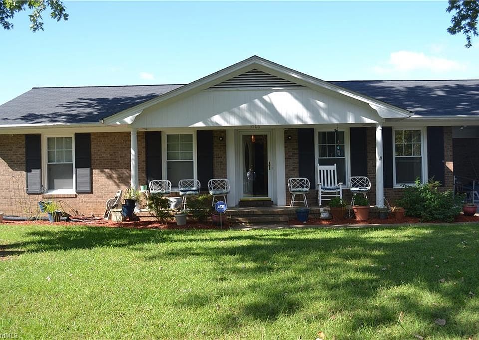 1st image of 3506 Fletcher Dr