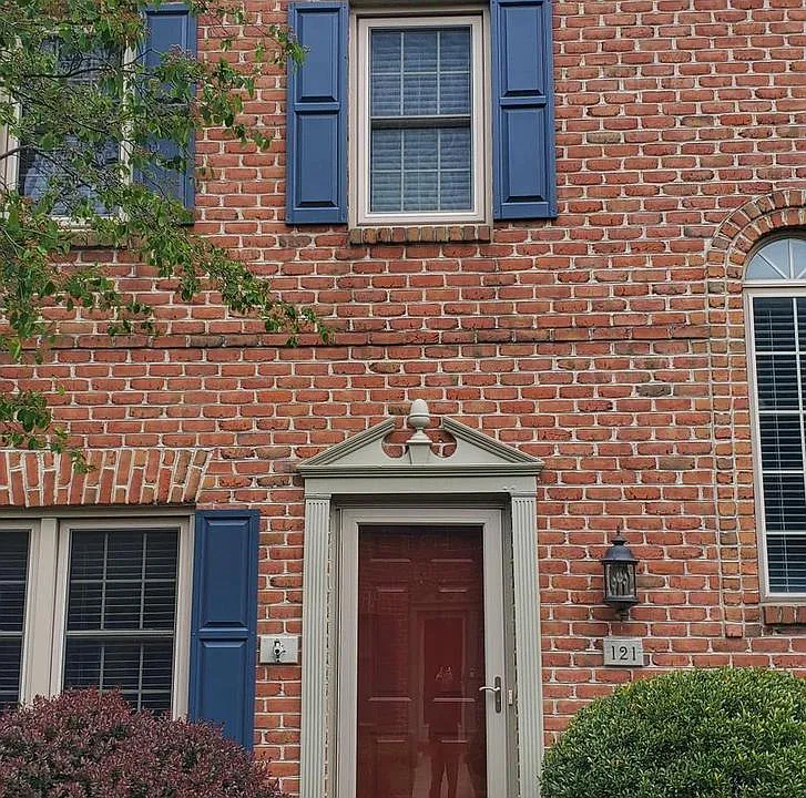 121 Wyndham Way