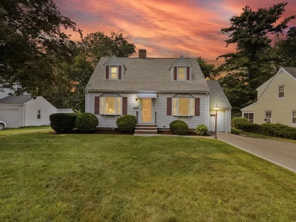 35 Ponkapoag Way, Canton, MA 02021