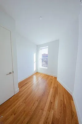 Rented by Lofts and Flats LLC | media 70