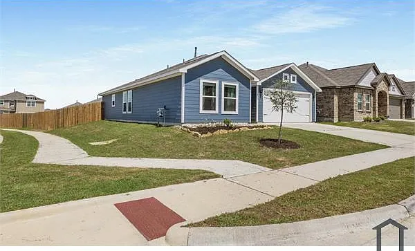 932 American Flyer Blvd — Photo 3