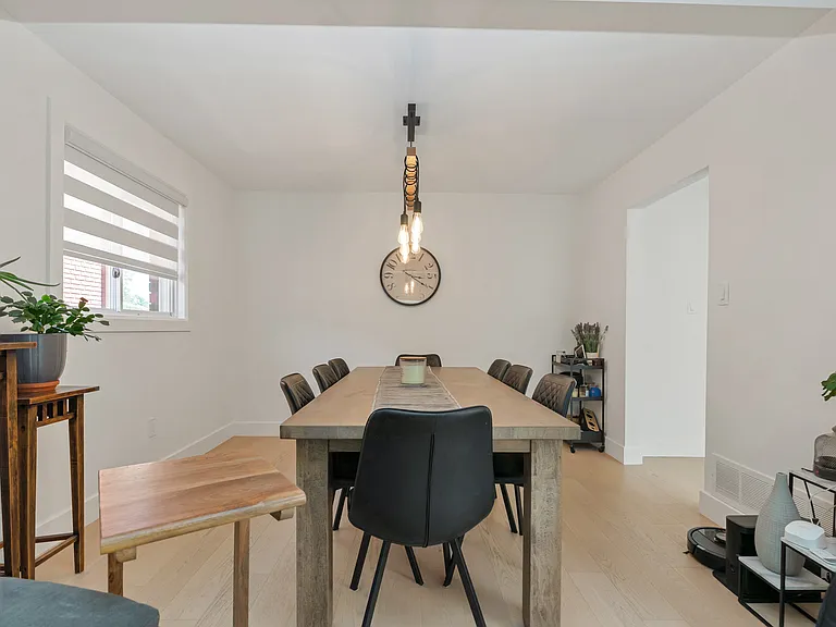 145 Shirley Ave — Photo 8