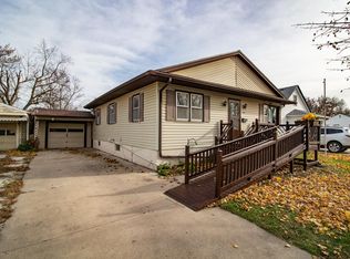1125 S 24th St, Fort Dodge, IA 50501