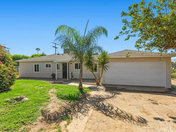 2990 Avalon St, Riverside, CA 92509
