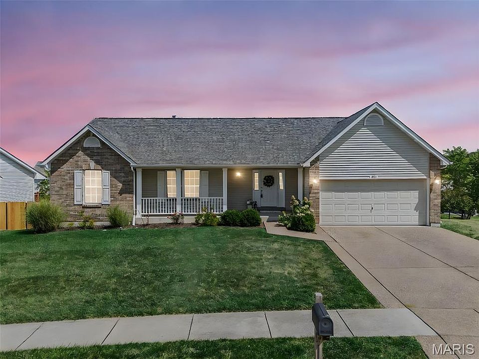1st image of 421 Wind Creek Dr