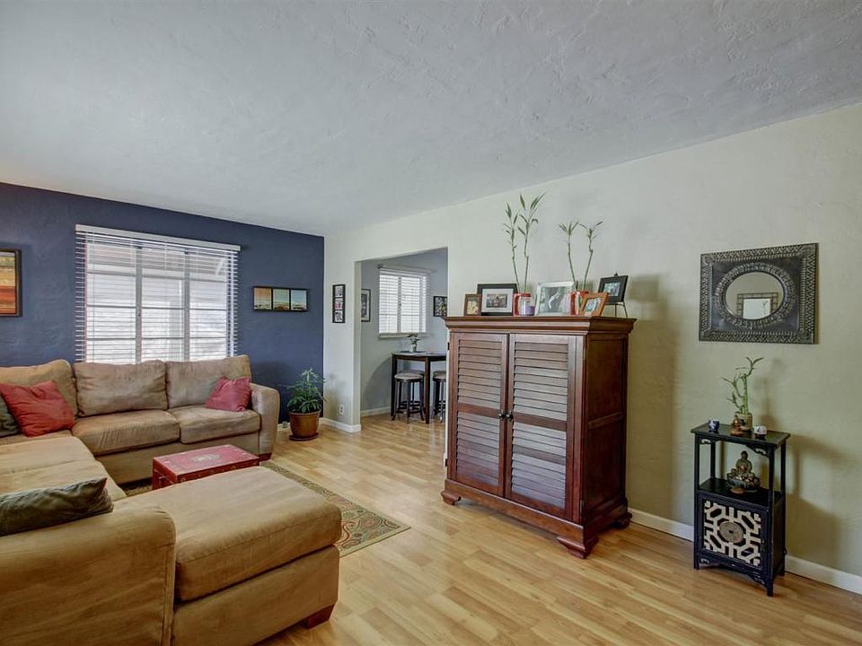 1st image of 3013 E Mulberry Dr