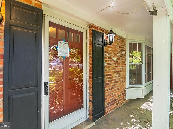3rd image of 7404 Galanis Dr