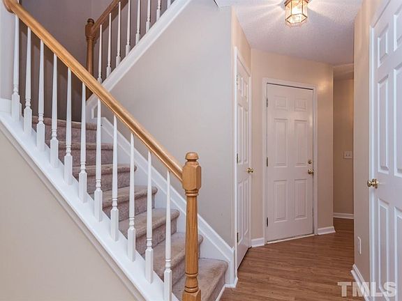2nd image of 1215 Briarwood Dr