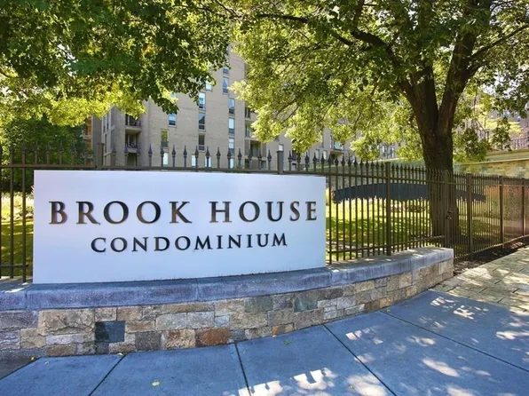 33 Pond Ave APT 1208, Brookline, MA 02445