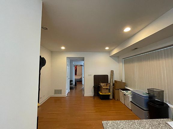 3rd image of 3930 N Kedvale Ave #2