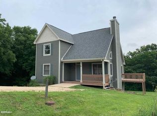 4 Concord Ct, Galena, IL 61036