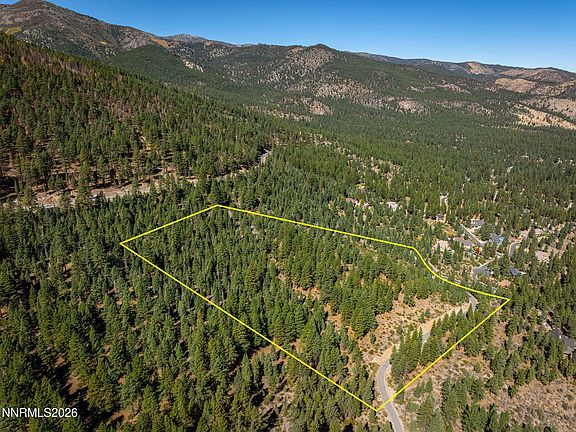 3rd image of 237 E Jeffrey Pine Rd