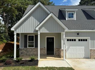 203 S Main St #A, Four Oaks, NC 27524
