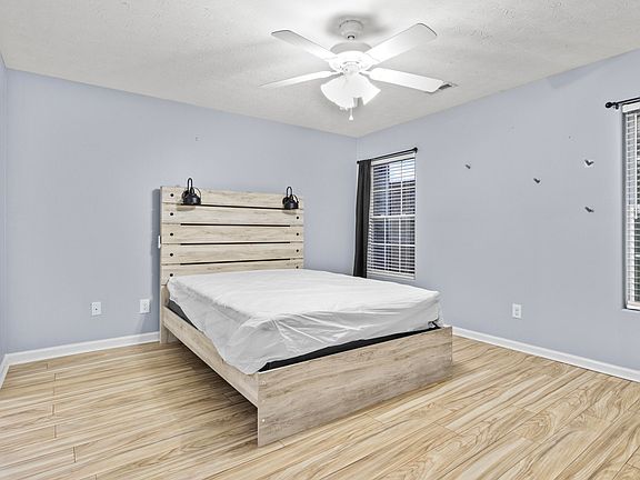 4th image of 109 Sonoma Dr
