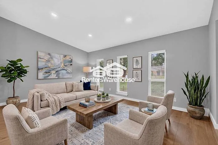 1207 Creekwood Ct — Photo 8
