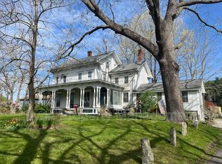 12 Oil Mill Ln FLOOR 3-3A, Chepachet, RI 02814