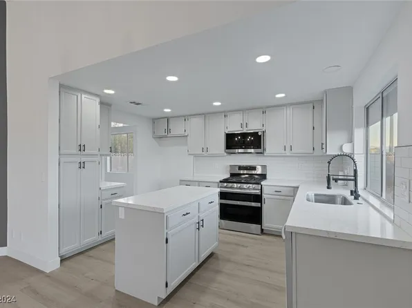 5532 Tincup Dr, Las Vegas, NV 89130
