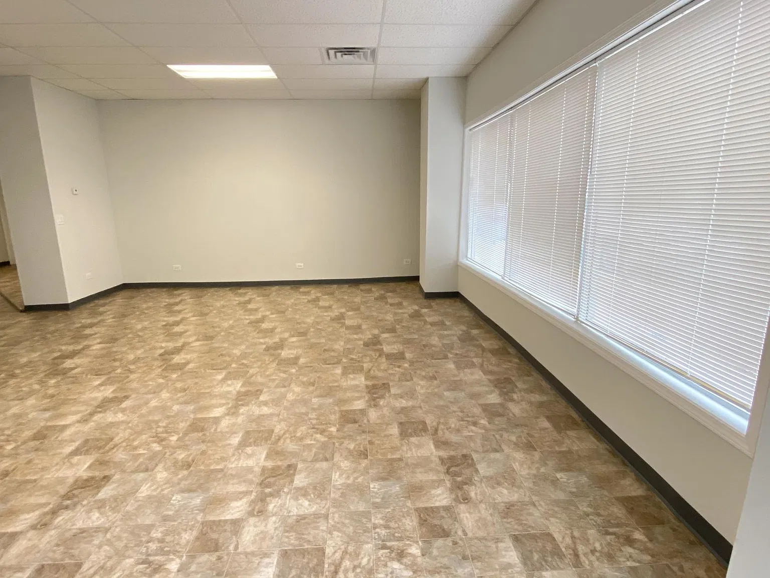 7600 North Paulina Street #1 — Photo 3