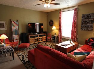 301 E Broadway St APT 2, Danville, IN 46122