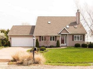 4224 S Wheatfield Rd, Mapleton, IL 61547