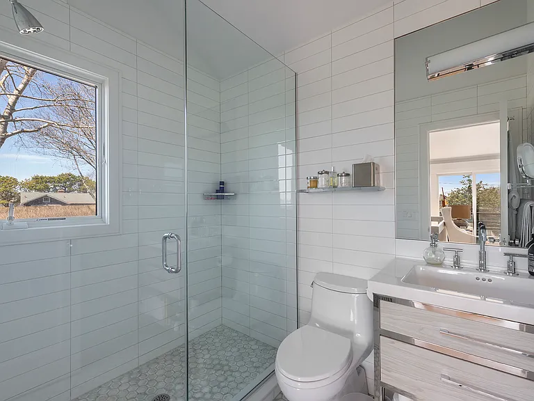 23 Landing Ln — Photo 11