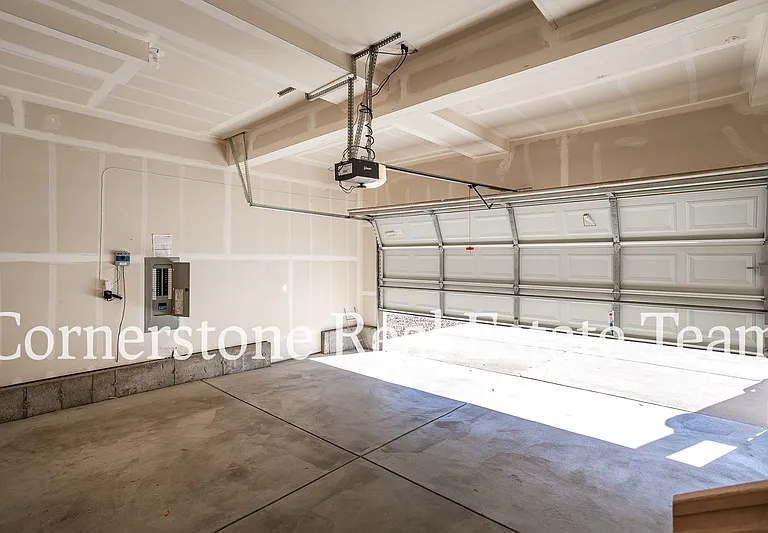 10758 Saco Dr — Photo 40