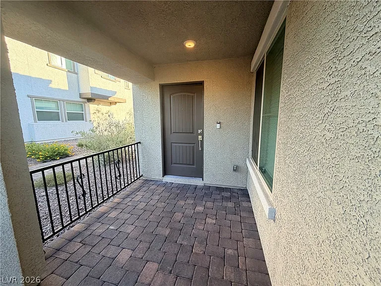 815 Watford Pl — Photo 4