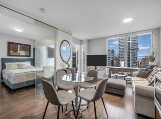 535 Smithe St #1602, Vancouver, BC V6B 0H2