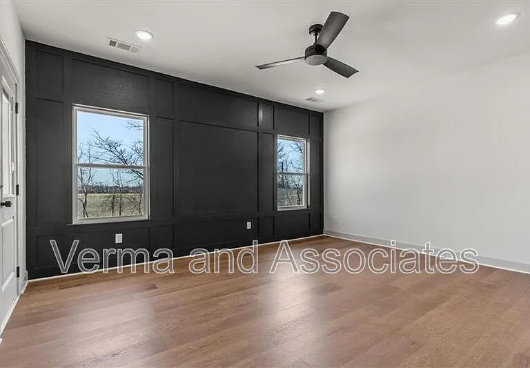 1050 Whistler St — Photo 21