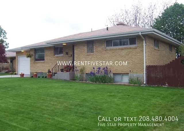 21 Cornell Ave #A