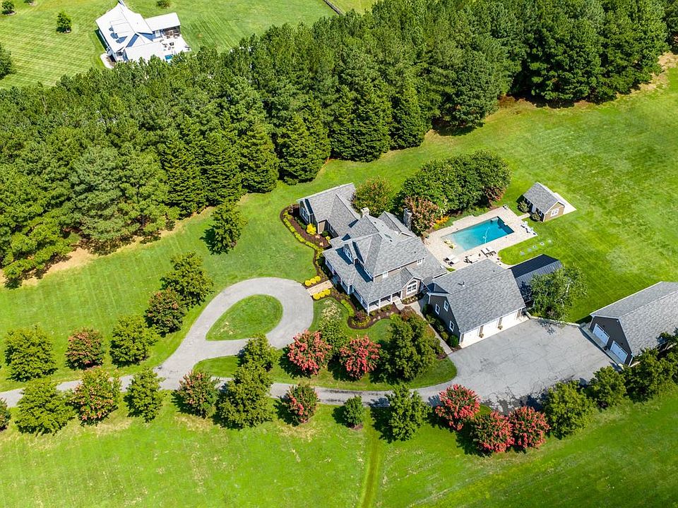 1st image of 4401 Grove Rd