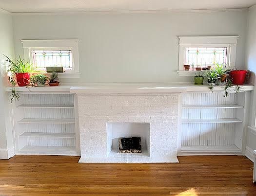 1st image of 418 S Elmwood Ave Floor 2