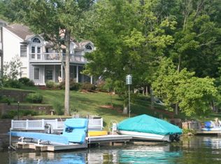 1552 Aqua Vista Dr, Lawrenceburg, IN