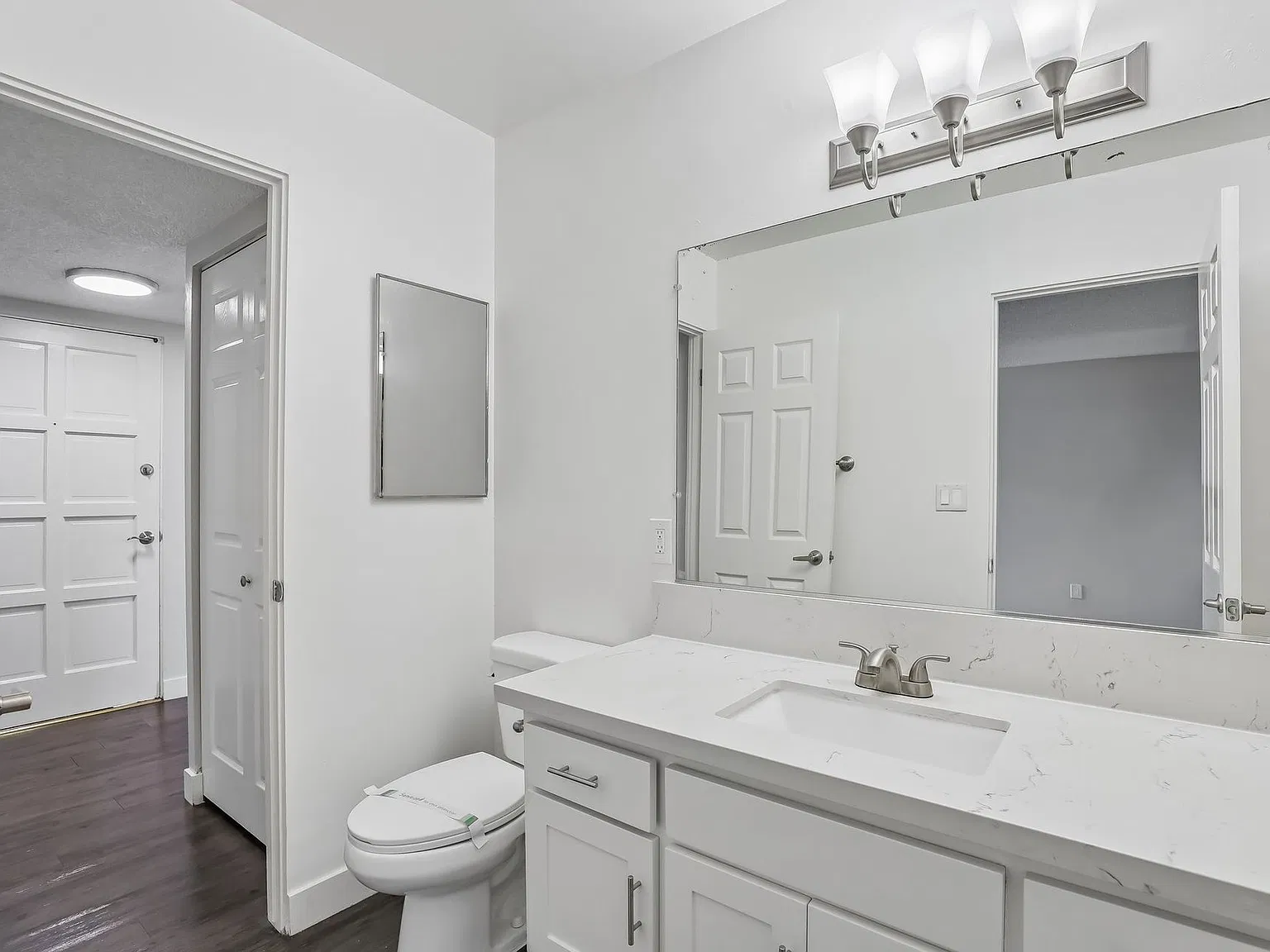South Hills Apartments — Photo 3