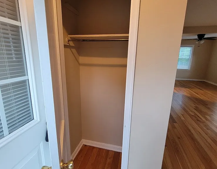 5623 Selby Ct — Photo 5