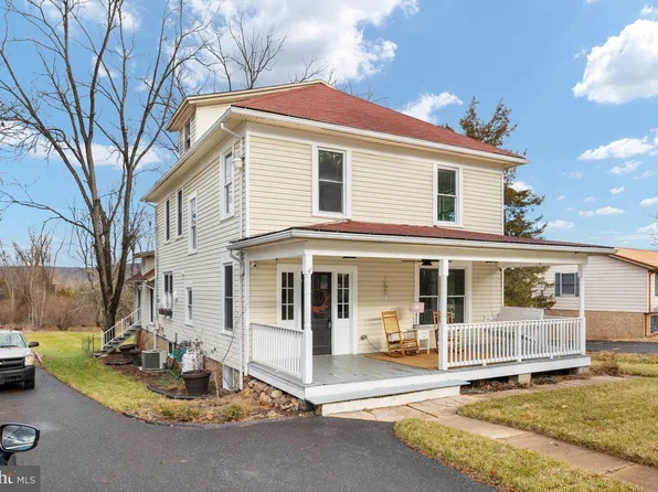 130 Carpenters Ave, Wardensville, WV 26851