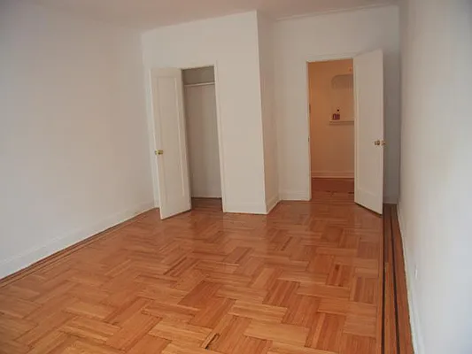 Rented by Lang Realty LLC | media 33