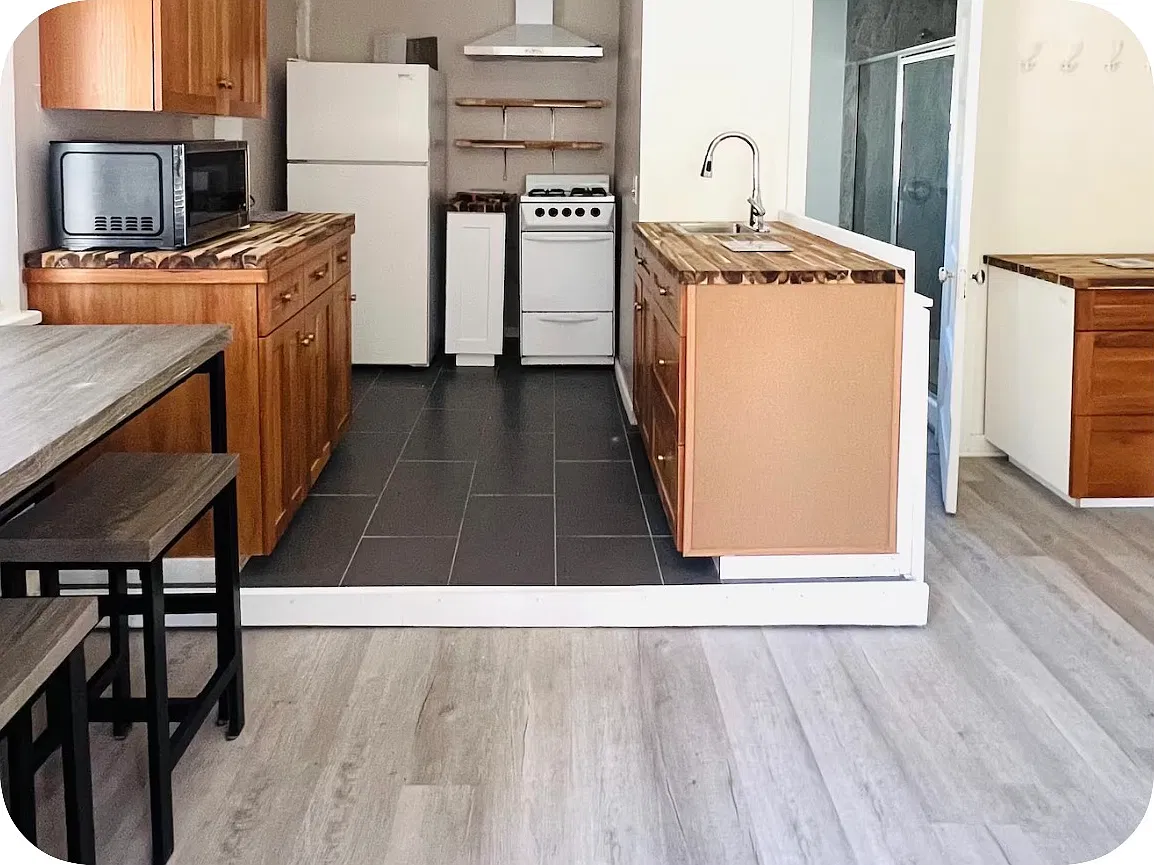 2 bed, 800 sqft, $1,995 — Photo 2