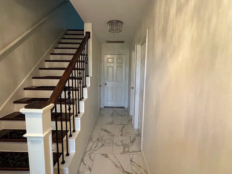 2244 Ann St — Photo 26