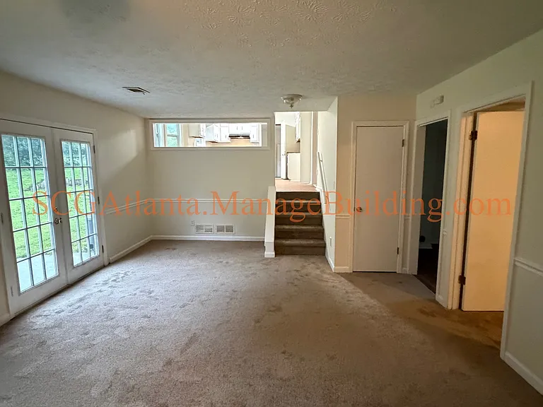300 Edna Dr — Photo 4