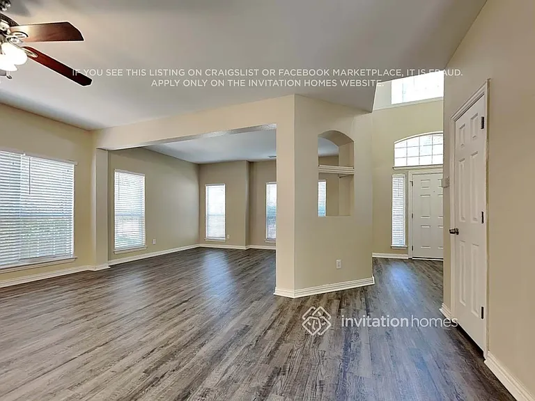 1413 Ridge Meadow Dr — Photo 8