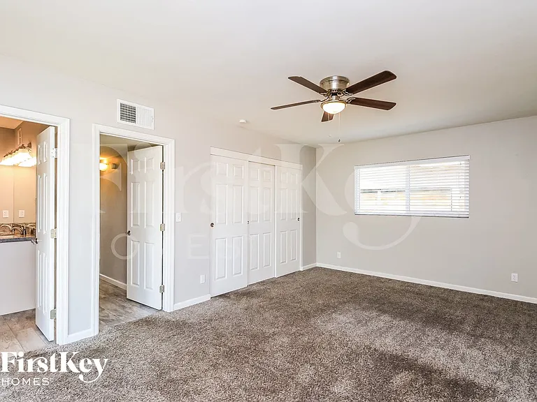 715 W Dublin St — Photo 8