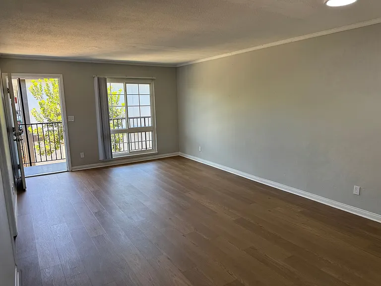 Villa Del Sol Apartments — Photo 116
