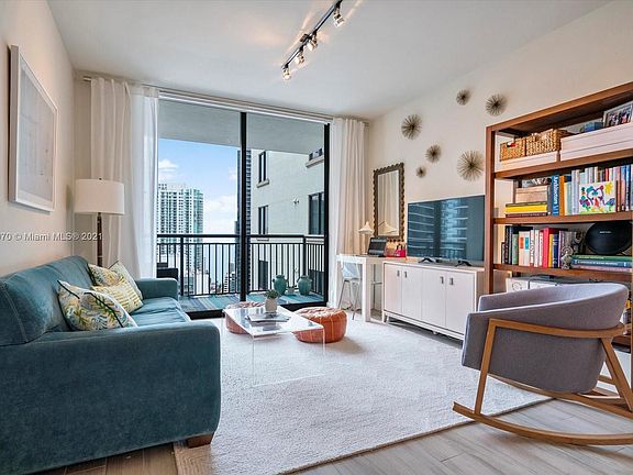 2nd image of 999 SW 1st Ave APT 2807