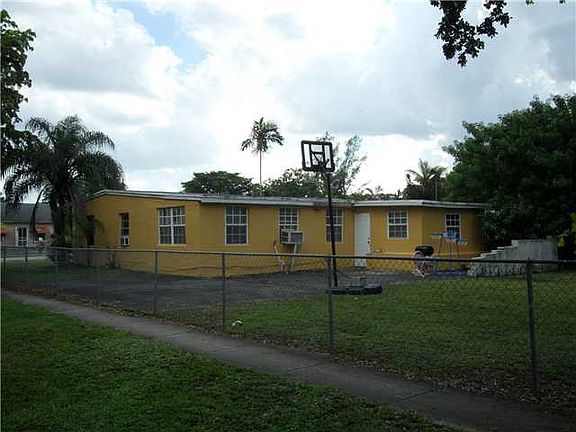 5th image of 505 NW 130th St
