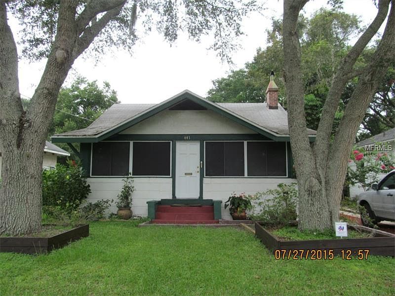 1st image of 441 8th St NE
