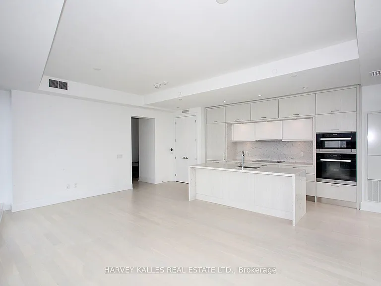 470 Front St W #3405 — Photo 9