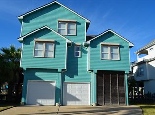 918 Short Reach Dr, Tiki Island, TX 77554